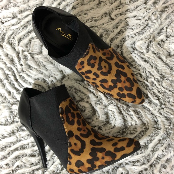 Anne Michelle Shoes - Black and Cheetah New Pump Heels: